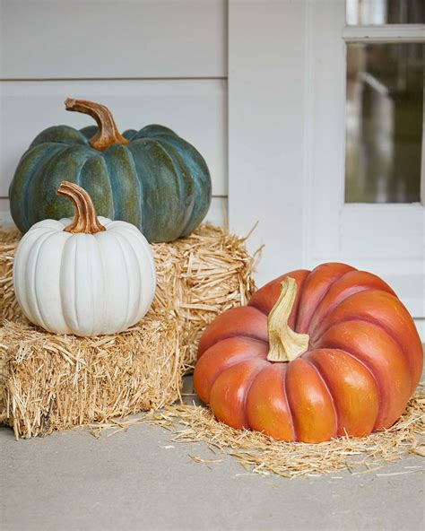 outdoor hanging pumpkins